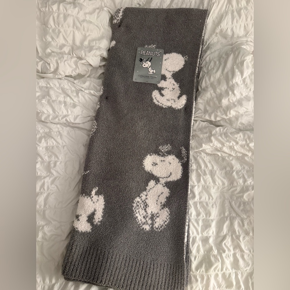 peanuts snoopy blanket